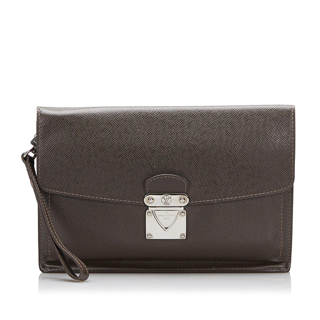 Louis Vuitton Taiga Belaia Clutch Bag (SHG-xmyiPm)