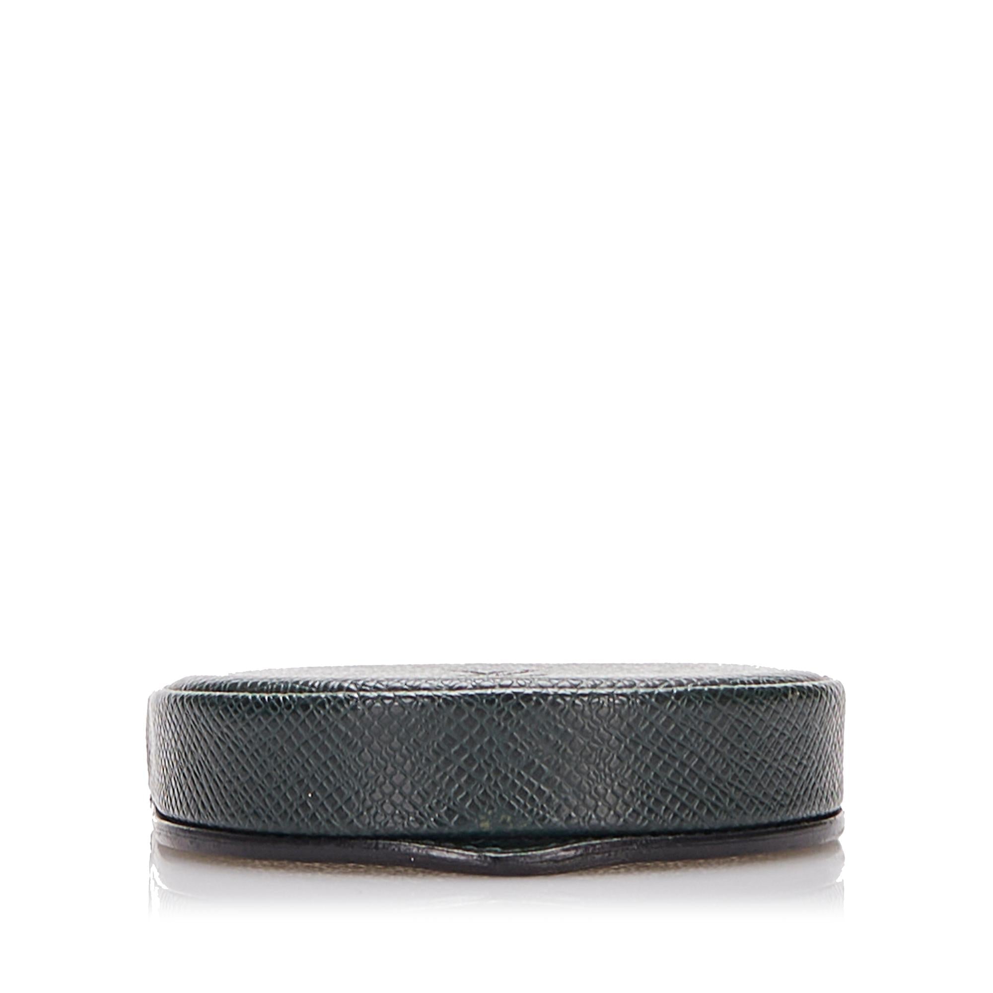 Louis Vuitton Taiga Porte Monnaie Cuvett (SHG-fahvxC)