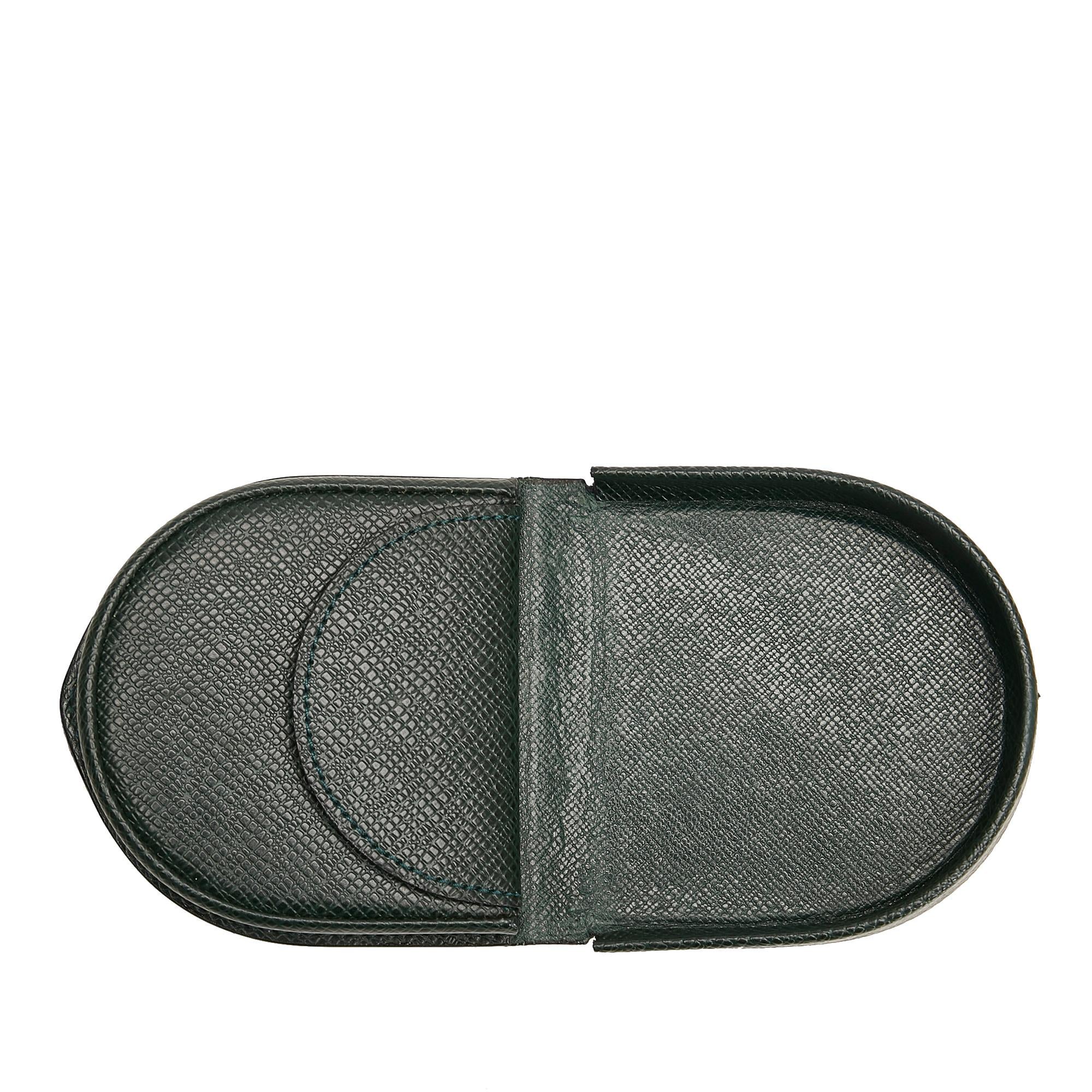 Louis Vuitton Taiga Porte Monnaie Cuvett (SHG-fahvxC)
