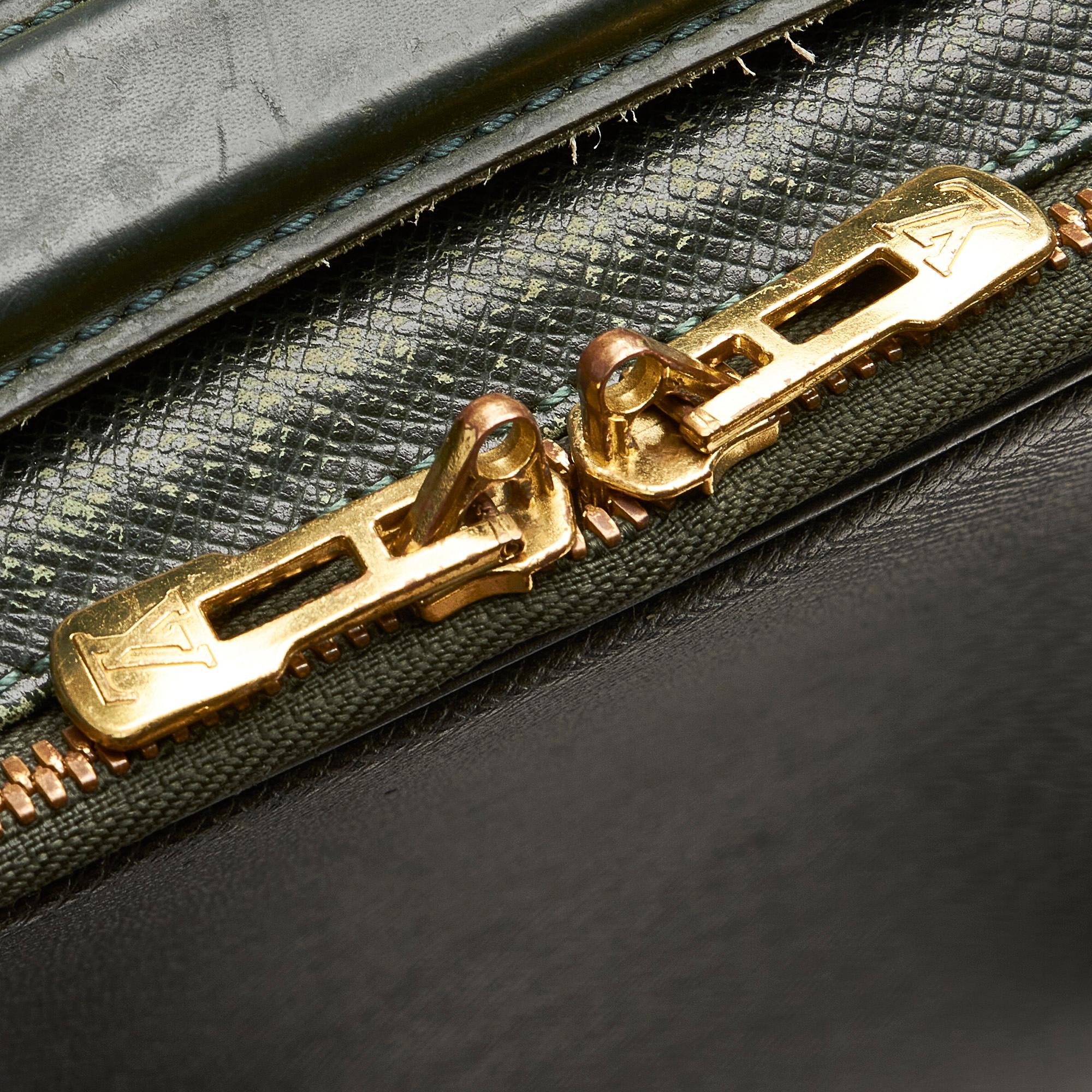 Louis Vuitton Taiga Porte Ordinateur Odessa (SHG-31914)