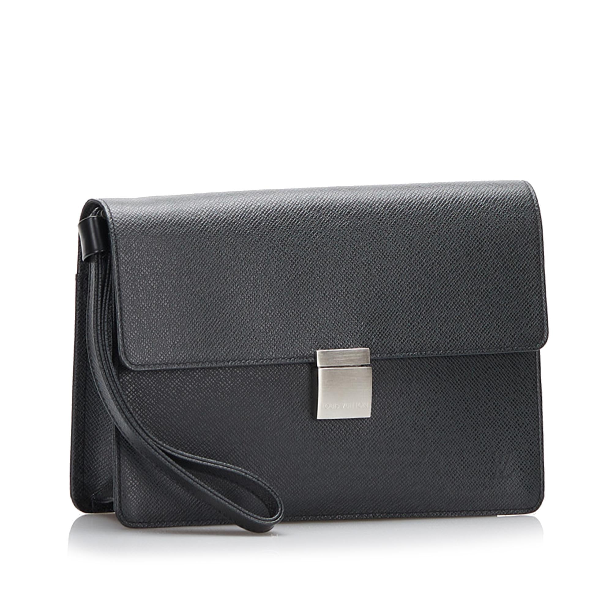 Louis Vuitton Taiga Selenga (SHG-37917)