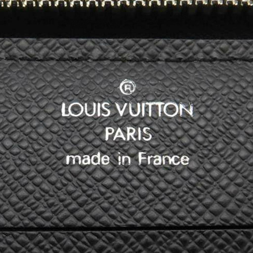 Louis Vuitton Taiga Vladimir Portfolio (SHG-2ZXrML)