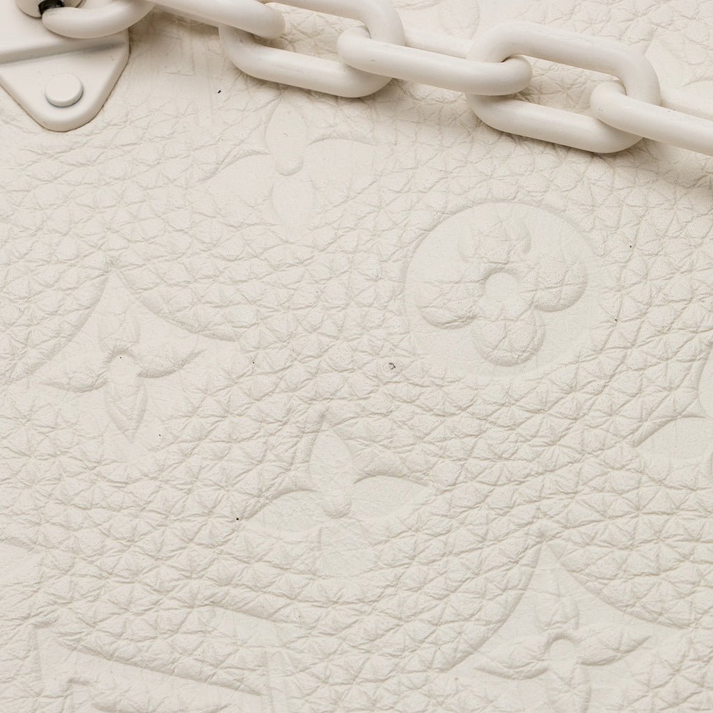 Louis Vuitton Taurillon Monogram Solar Ray A4 Pouch (SHF-22981)