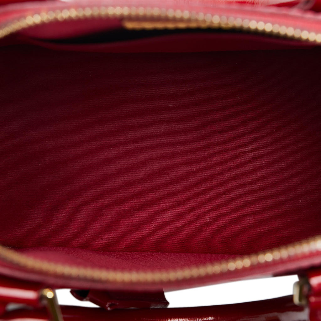 Louis Vuitton Vernis Rayures Alma BB (SHG-0Gjotx)