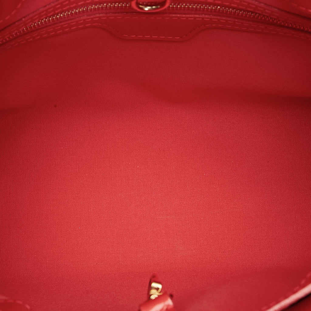 Louis Vuitton Vernis Wilshire PM (SHG-37255)