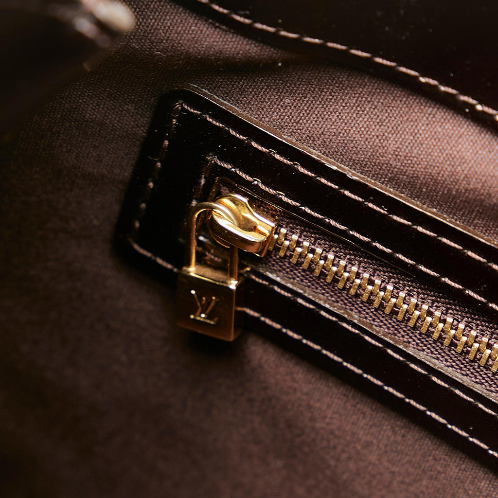 Louis Vuitton Vernis Wilshire PM (SHG-PyljTL)
