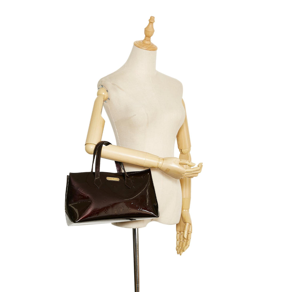Louis Vuitton Vernis Wilshire PM (SHG-PyljTL)