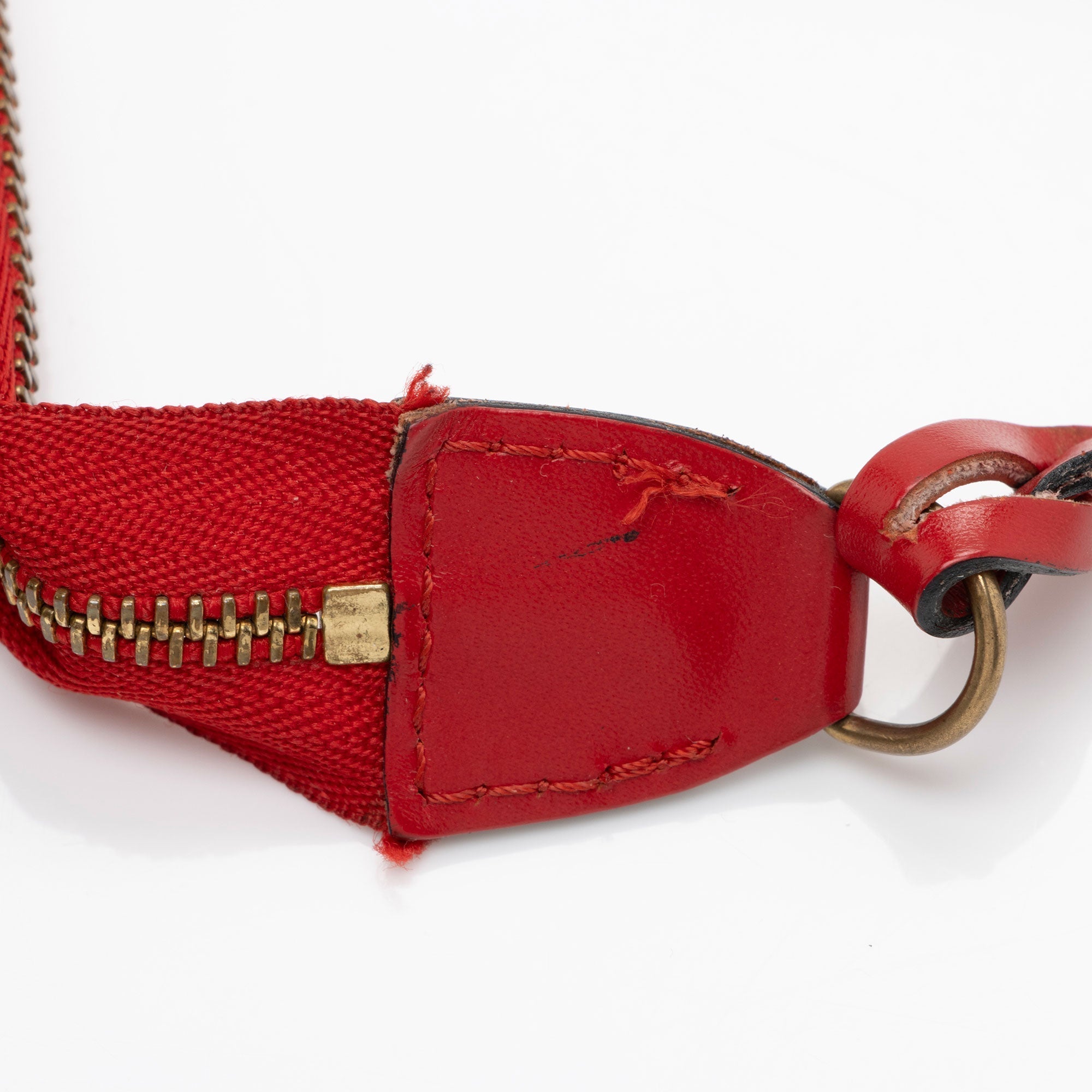Louis Vuitton Vintage Epi Leather Pochette Accessoires (SHF-QQUDa9)