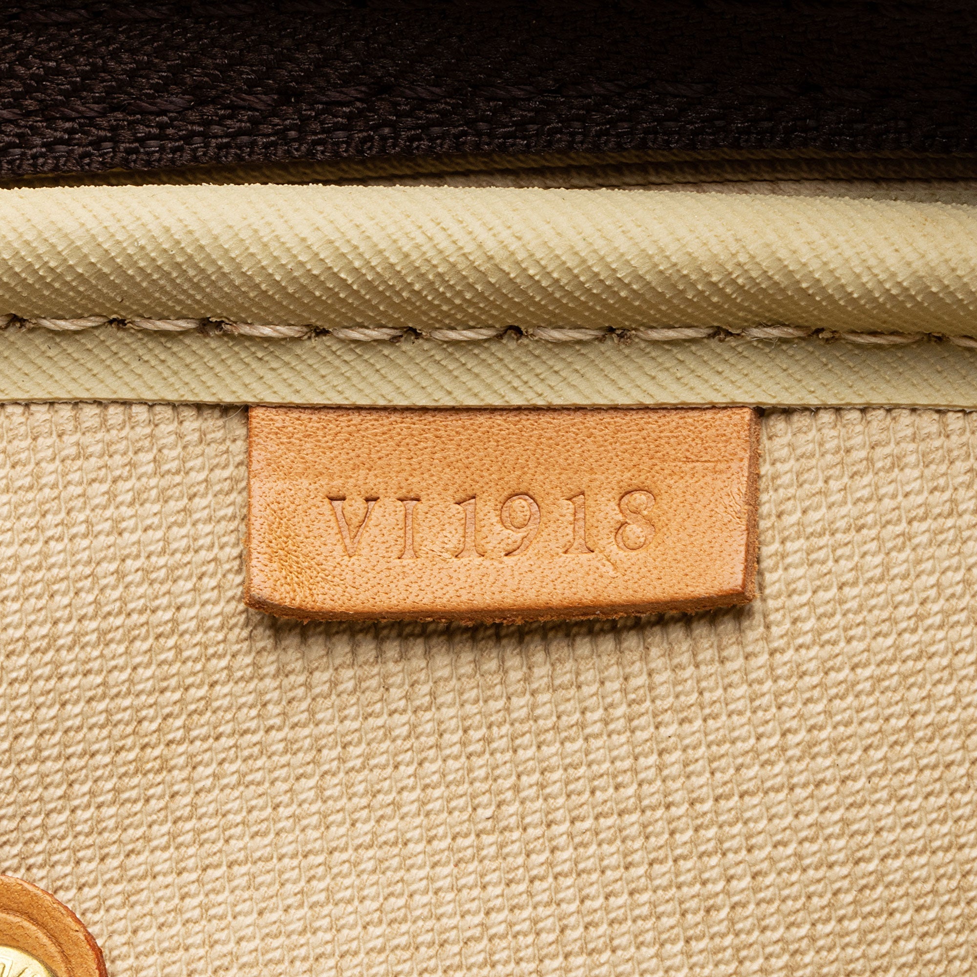 Louis Vuitton Vintage Monogram Canvas Alize 24 Heures Weekender