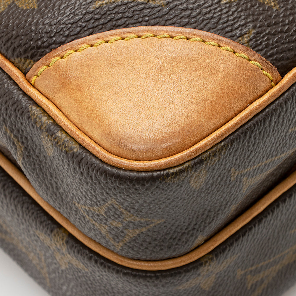 Louis Vuitton Vintage Monogram Canvas Amazone Shoulder Bag (SHF-21030)