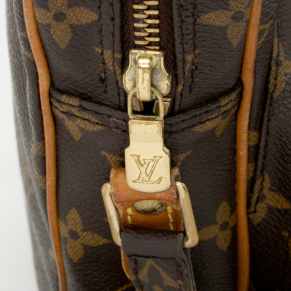 Louis Vuitton Vintage Monogram Canvas Amazone Shoulder Bag (SHF-21722)