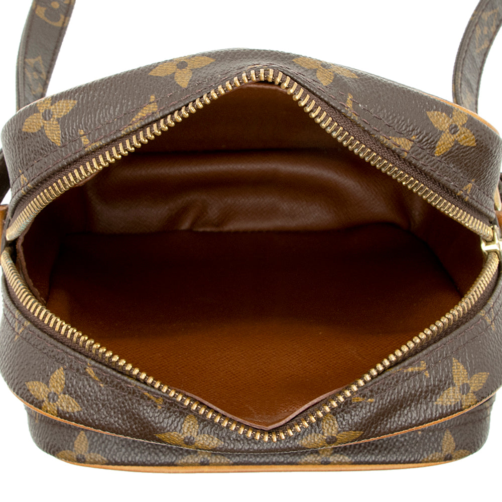 Louis Vuitton Vintage Monogram Canvas Amazone Shoulder Bag (SHF-21722)