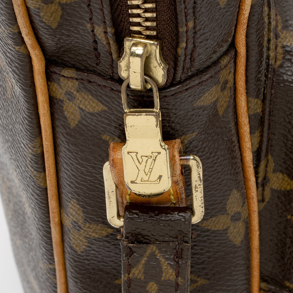 Louis Vuitton Vintage Monogram Canvas Amazone Shoulder Bag (SHF-Xkypgp)