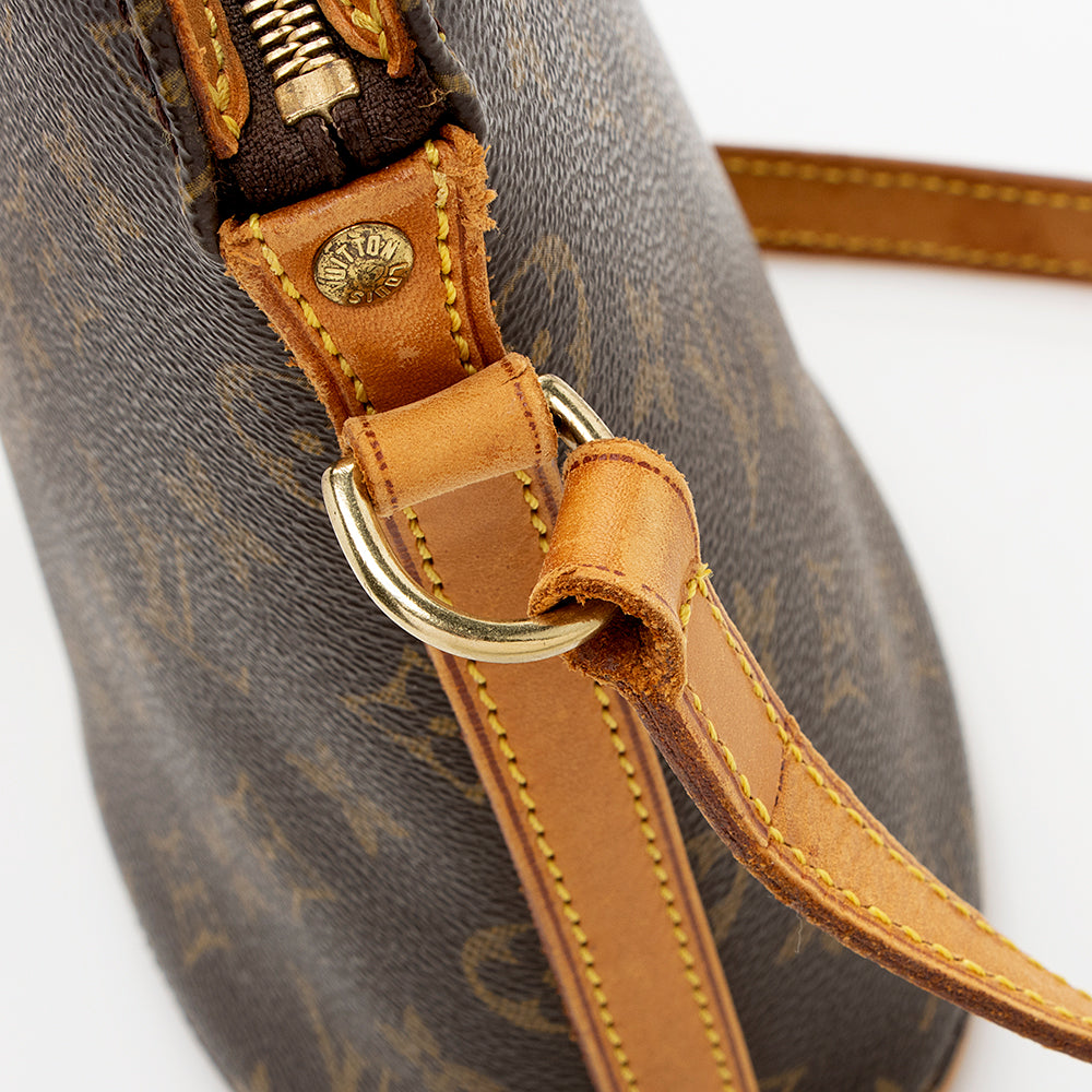 Louis Vuitton Vintage Monogram Canvas Drouot Shoulder Bag (SHF-18081)