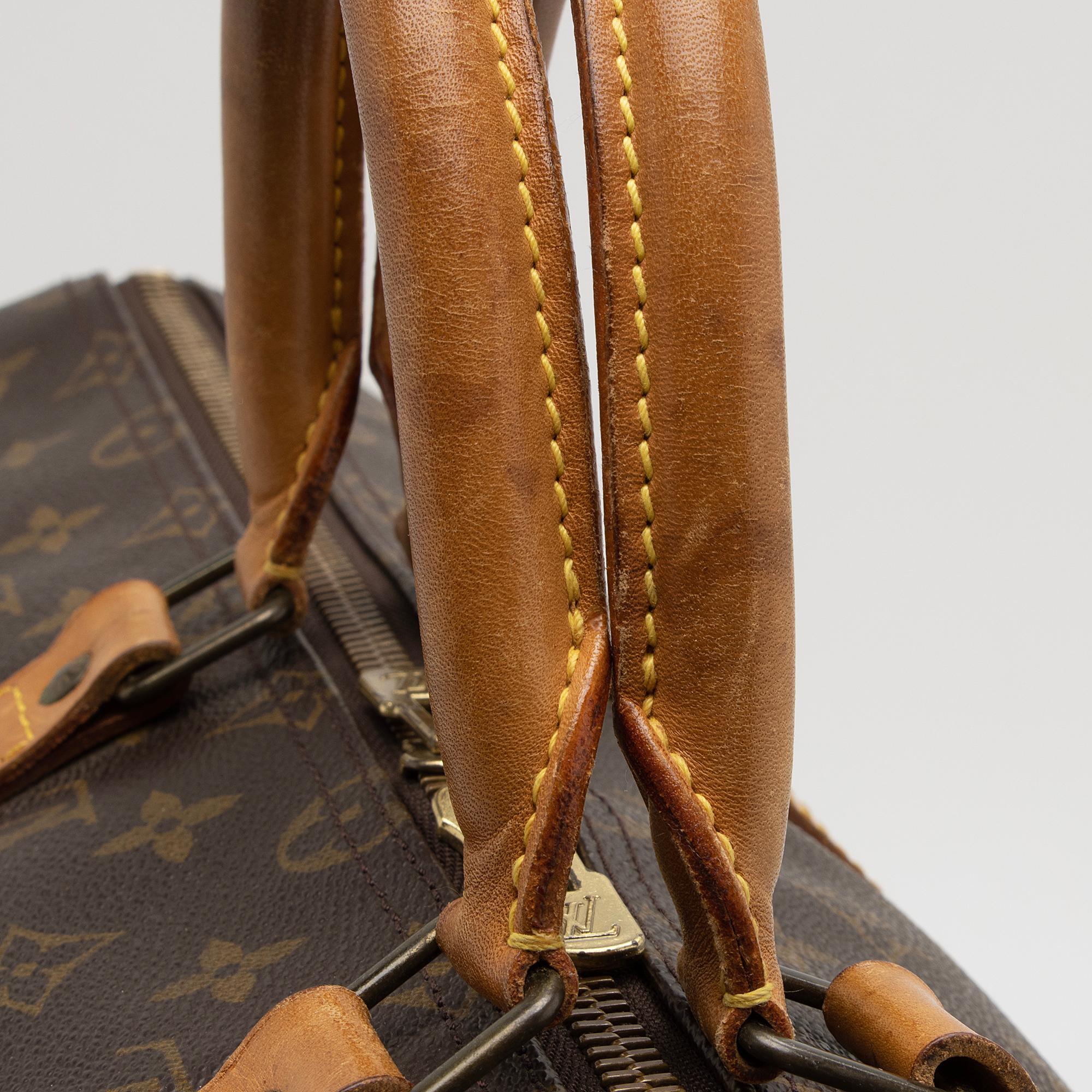 Louis Vuitton Vintage Monogram Canvas Keepall Bandouliere 50 Duffle Bag (SHF-RB8b0U)