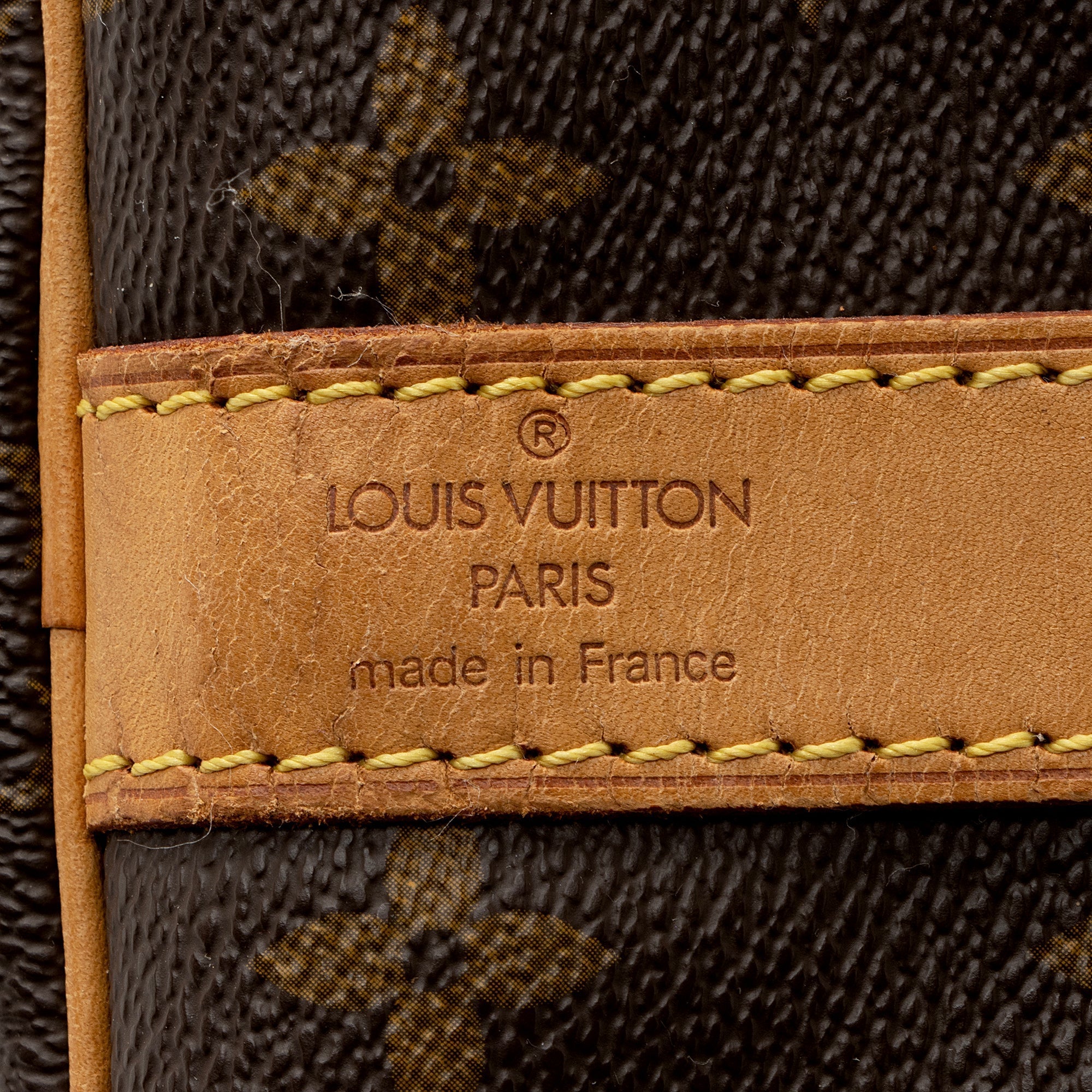 Louis Vuitton Vintage Monogram Canvas Keepall Bandouliere 55 Duffle Bag (SHF-22479)