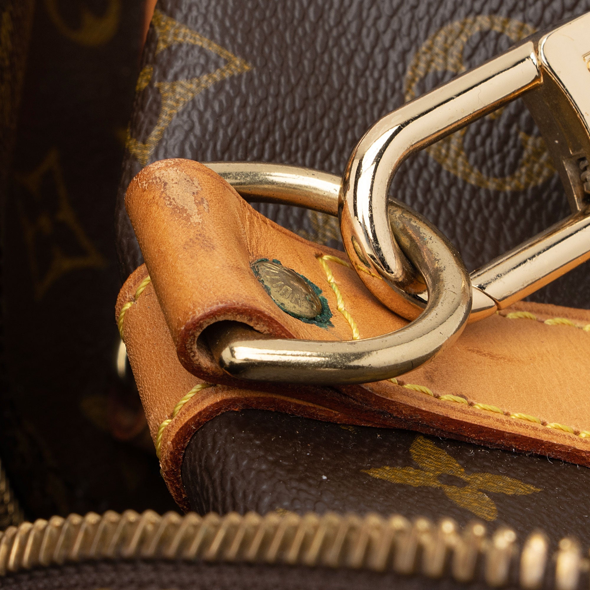 Louis Vuitton Vintage Monogram Canvas Keepall Bandouliere 55 Duffle Bag (SHF-PQTyV5)