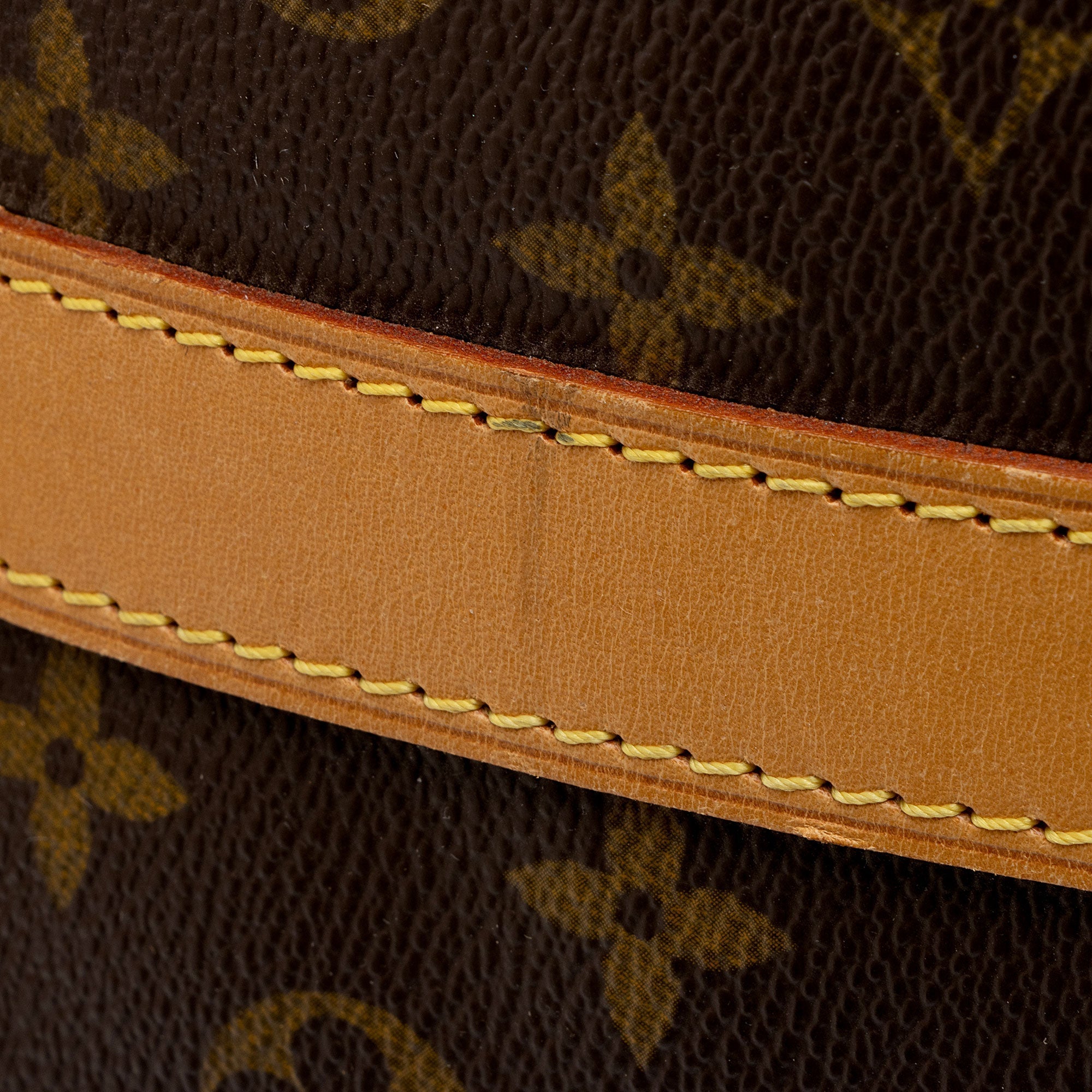 Louis Vuitton Vintage Monogram Canvas Keepall Bandouliere 60 Duffle Bag (SHF-N7uWMn)