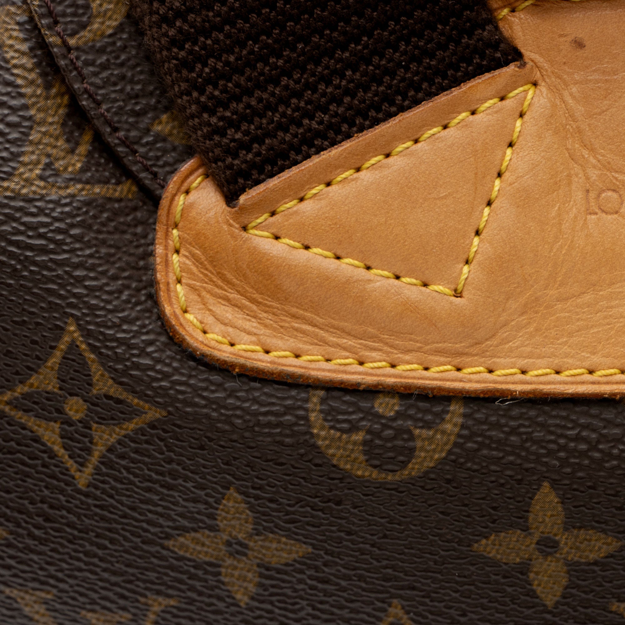 Louis Vuitton Vintage Monogram Canvas Montsouris GM Backpack (SHF-GIyo4P)