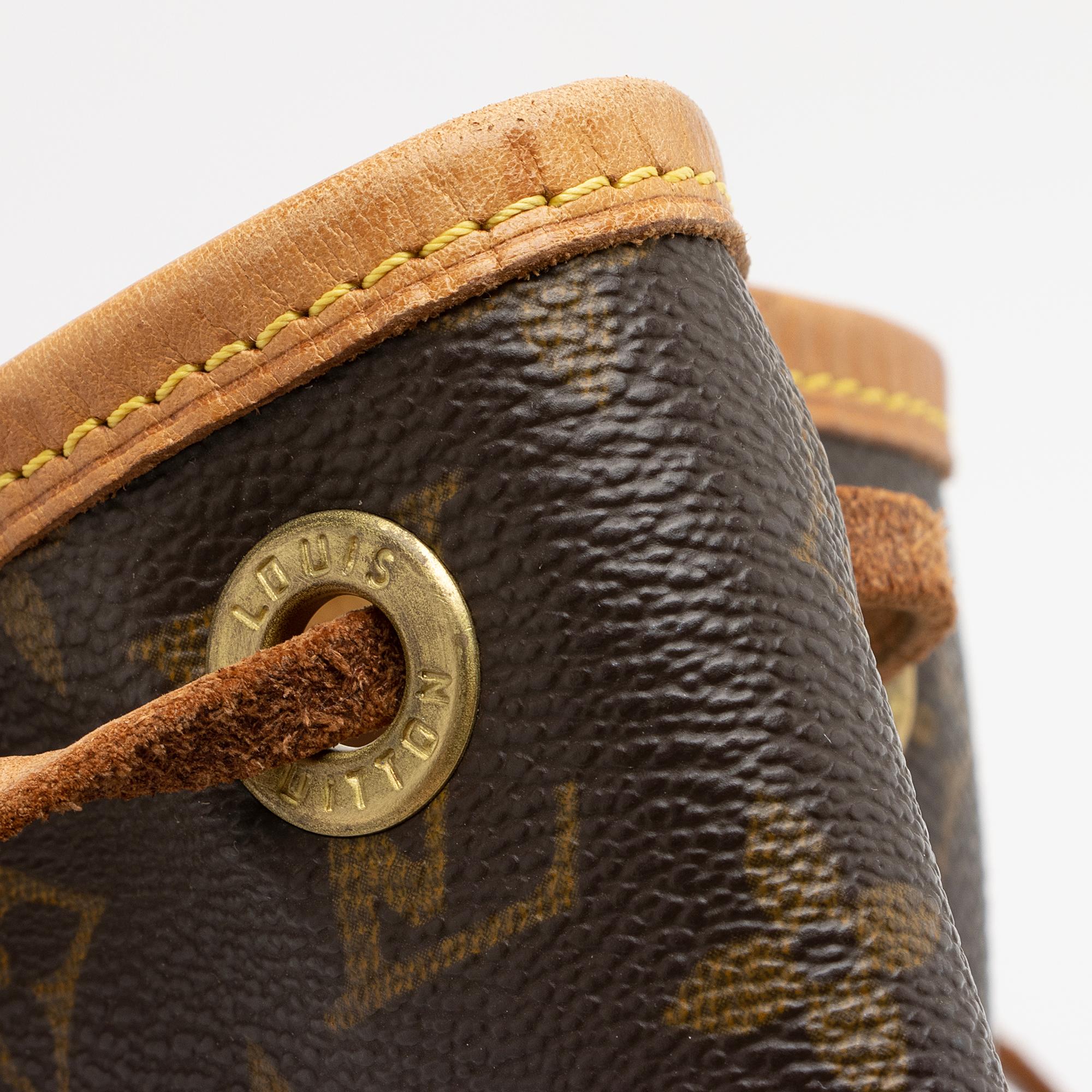 Louis Vuitton Vintage Monogram Canvas Montsouris MM Backpack (SHF-VoIk07)