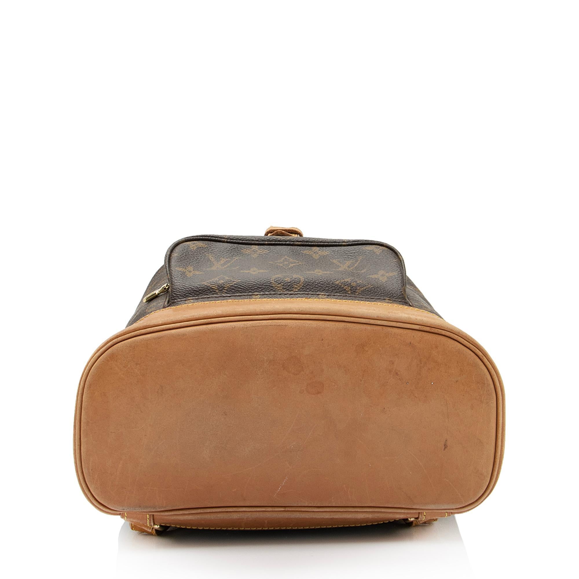 Louis Vuitton Vintage Monogram Canvas Montsouris MM Backpack (SHF-rQuQek)