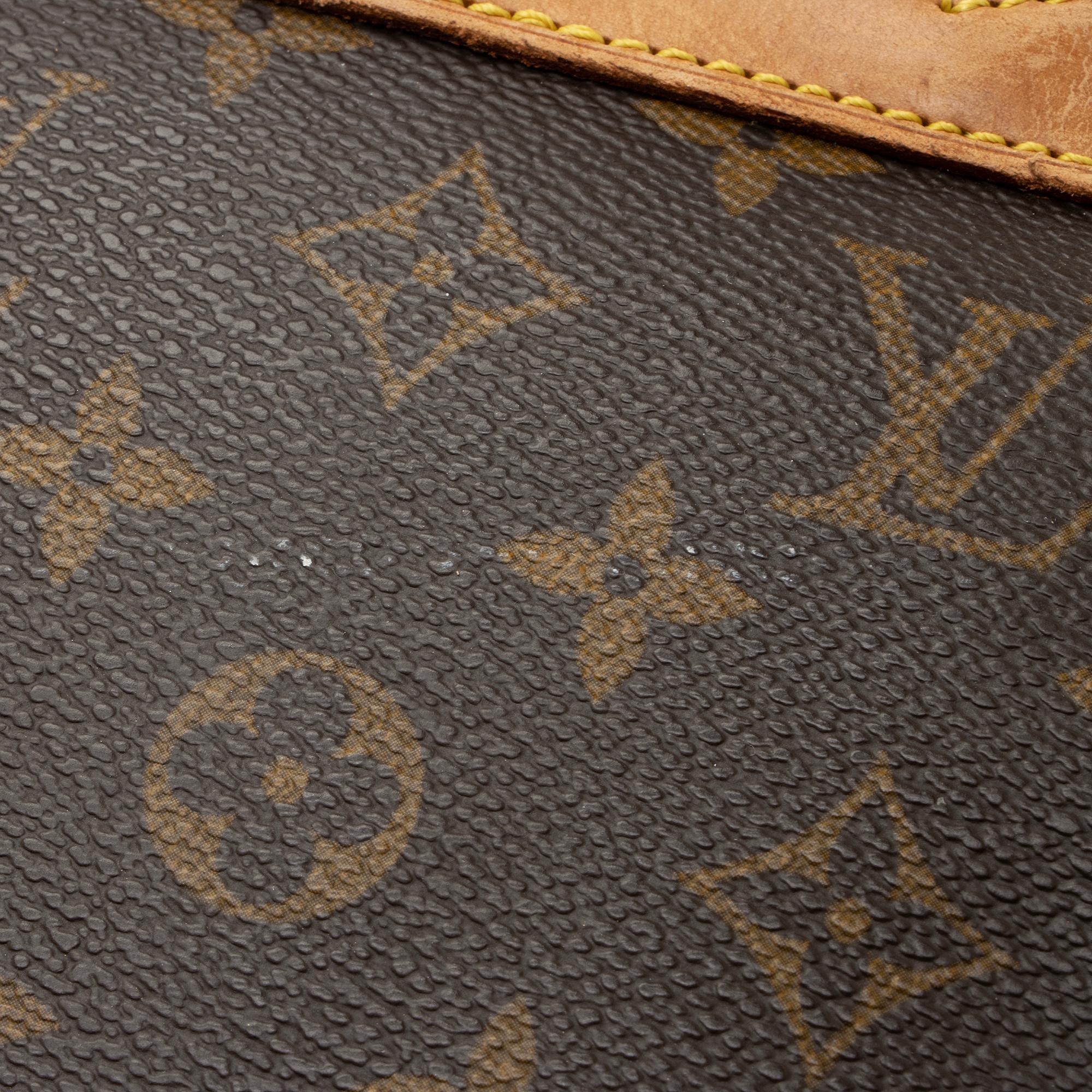 Louis Vuitton Vintage Monogram Canvas Montsouris MM Backpack (SHF-rQuQek)