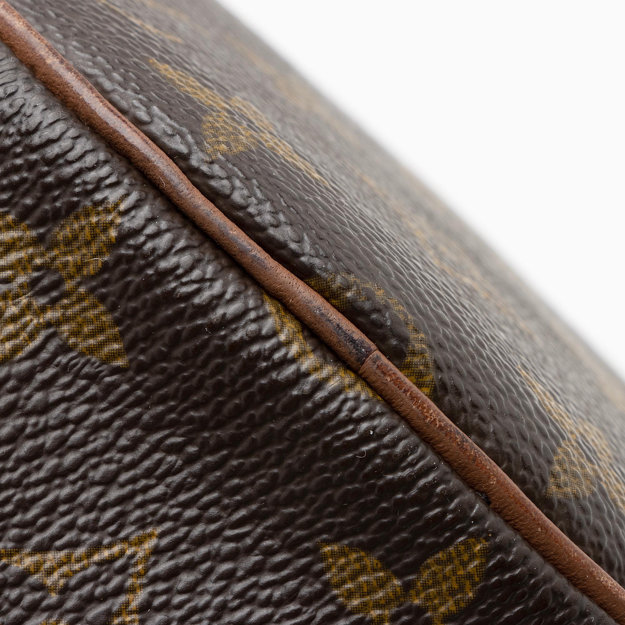 Louis Vuitton Vintage Monogram Canvas Papillon 30 Satchel (SHF-22747)