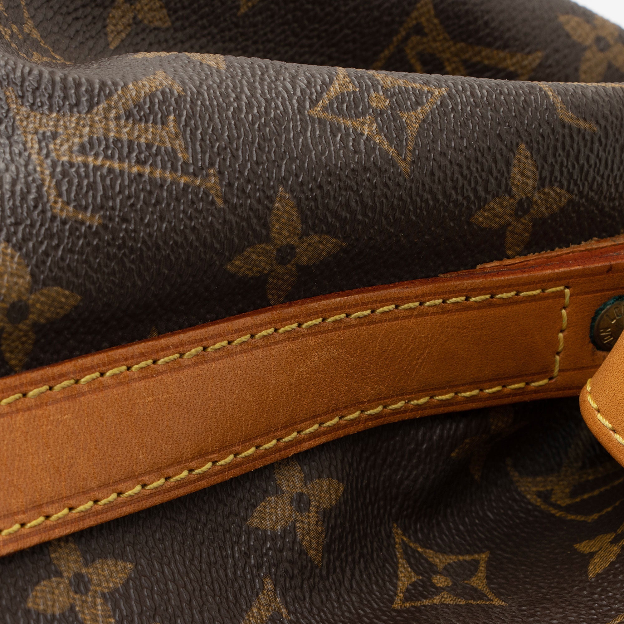Louis Vuitton Vintage Monogram Canvas Petit Noe Shoulder Bag (SHF-lIwnIC)