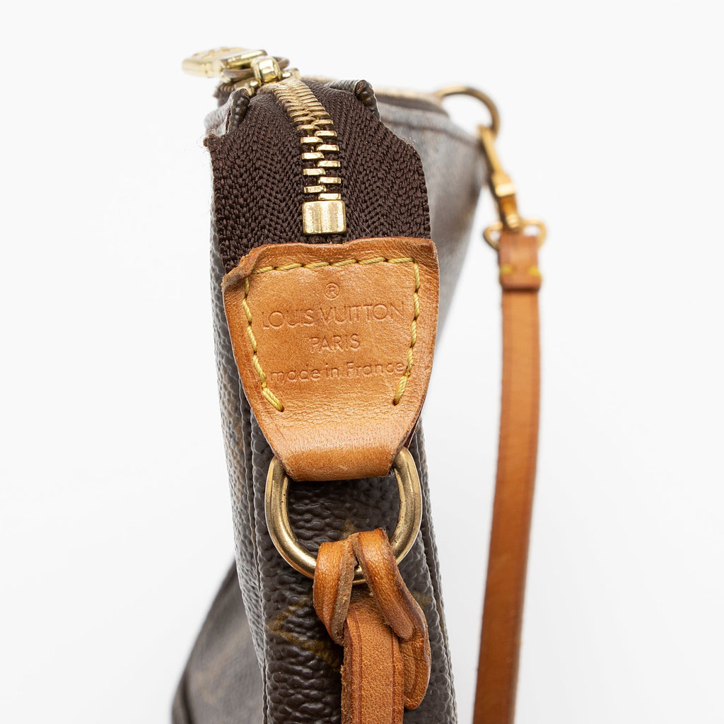 Louis Vuitton Vintage Monogram Canvas Pochette Accessoires (SHF-kOQRsf)