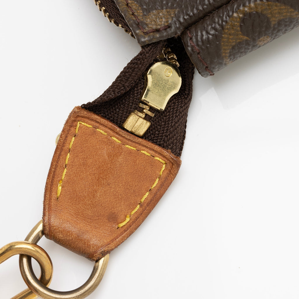 Louis Vuitton Vintage Monogram Canvas Pochette Accessoires (SHF-ok9IiY)