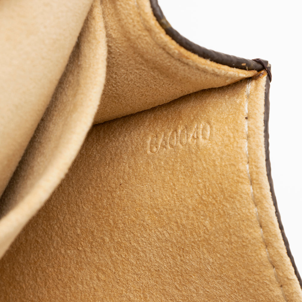 Louis Vuitton Vintage Monogram Canvas Pochette Twin GM Shoulder Bag (SHF-18399)