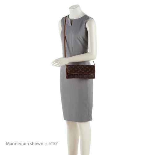 Louis Vuitton Vintage Monogram Canvas Pochette Twin GM Shoulder Bag (SHF-23821)