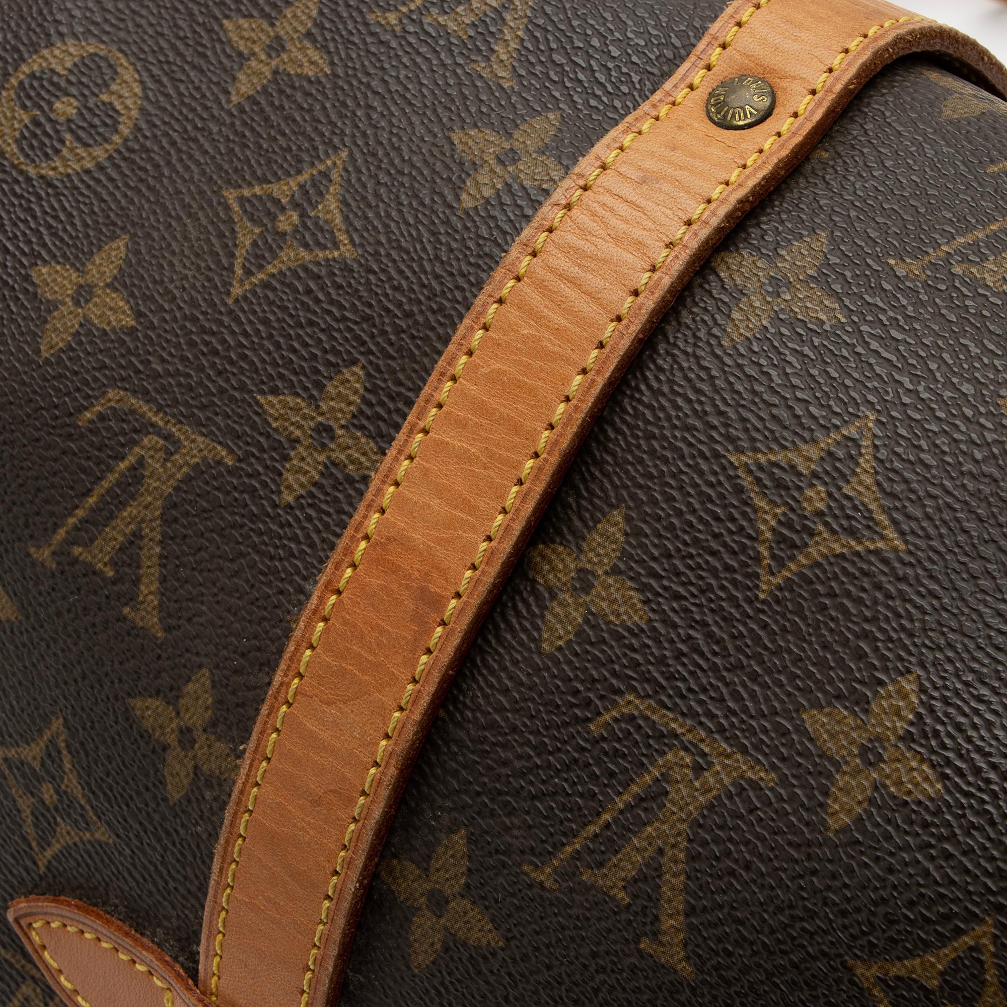 Louis Vuitton Vintage Monogram Canvas Saumur 30 Messenger Bag (SHF-TyPWbw)