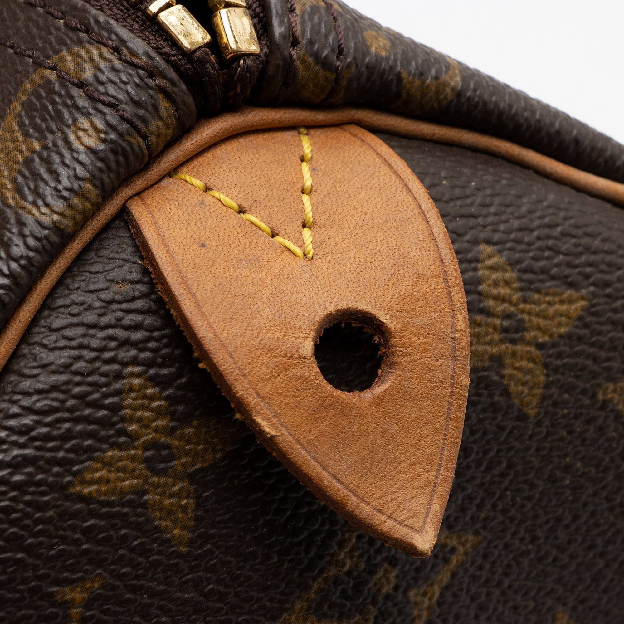 Louis Vuitton Vintage Monogram Canvas Speedy 25 Satchel (SHF-5p2onE)