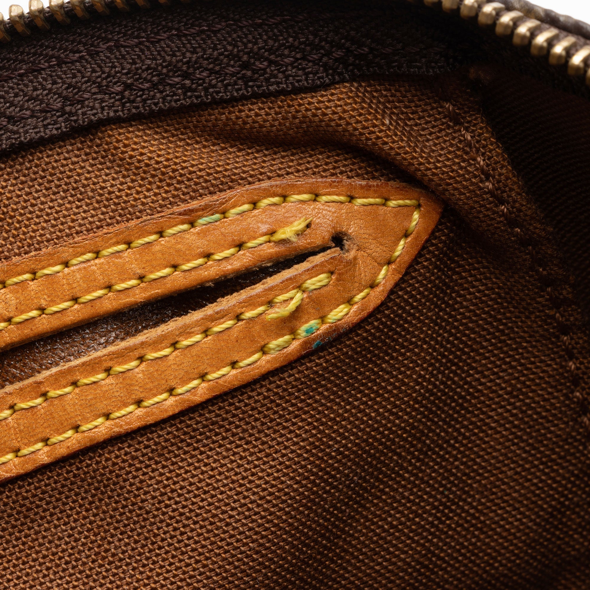 Louis Vuitton Vintage Monogram Canvas Speedy 30 Satchel - FINAL SALE (SHF-i487yQ)