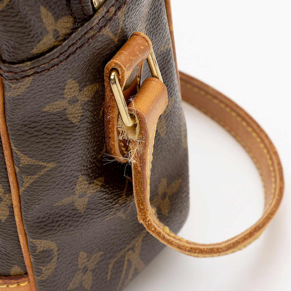 Louis Vuitton Vintage Monogram Canvas Trocadero 27 Shoulder Bag (SHF-22092)