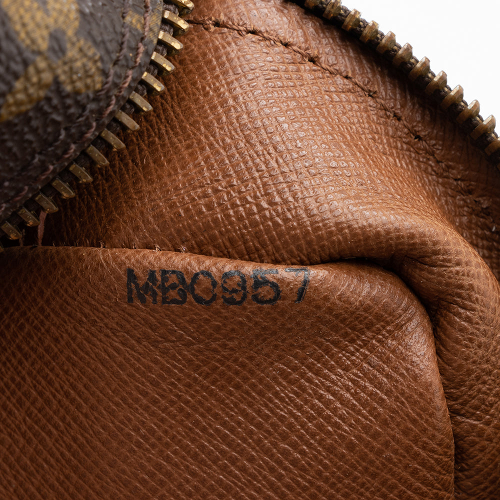 Louis Vuitton Vintage Monogram Canvas Trocadero 27 Shoulder Bag (SHF-17092)