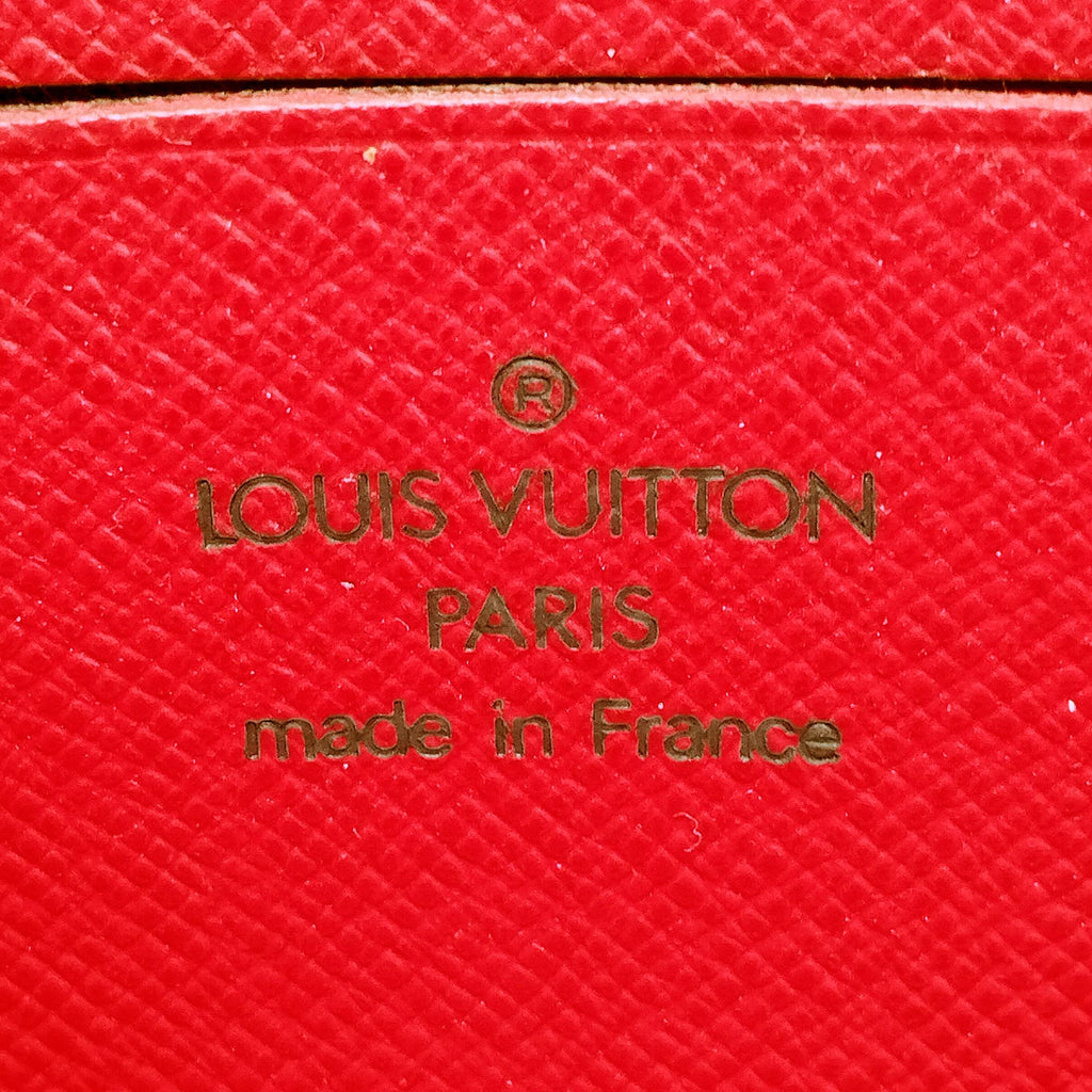 Louis Vuitton x Takashi Murakami Monogram Cerises Zippy (SHG-XVFROn)