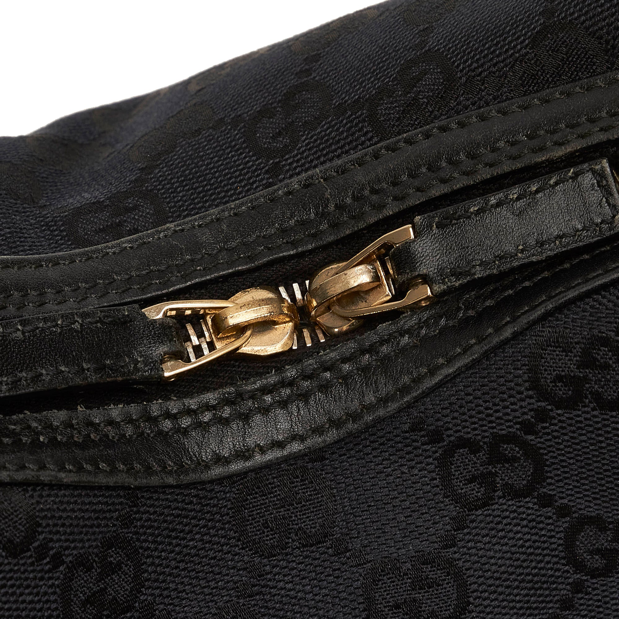 GUCCI GG Canvas Shoulder Bag