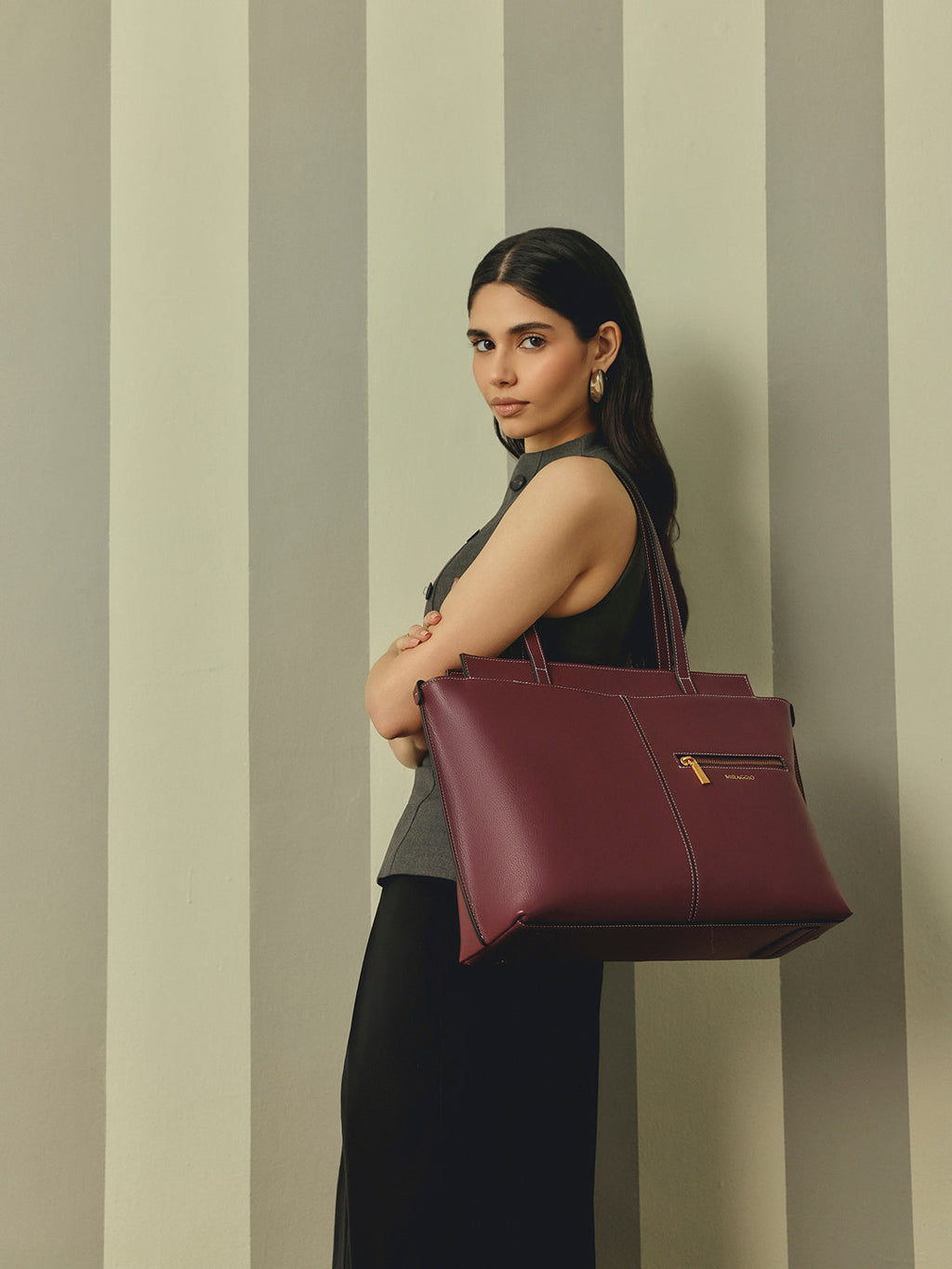 Linda Tote Bag