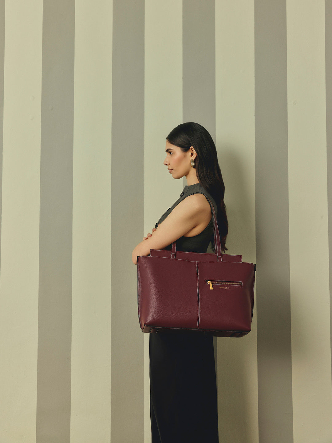 Linda Tote Bag