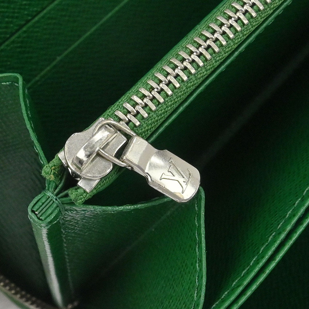 Louis Vuitton Green Epi Zippy Wallet M60303
