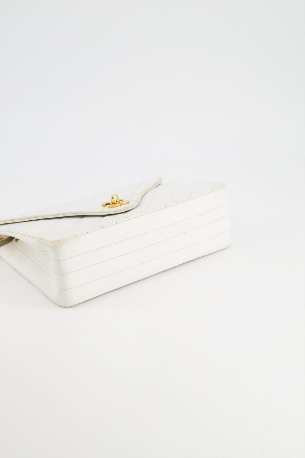 Chanel Vintage White Quilted Lambskin Single Flap Bag with 24k Gold Hardware