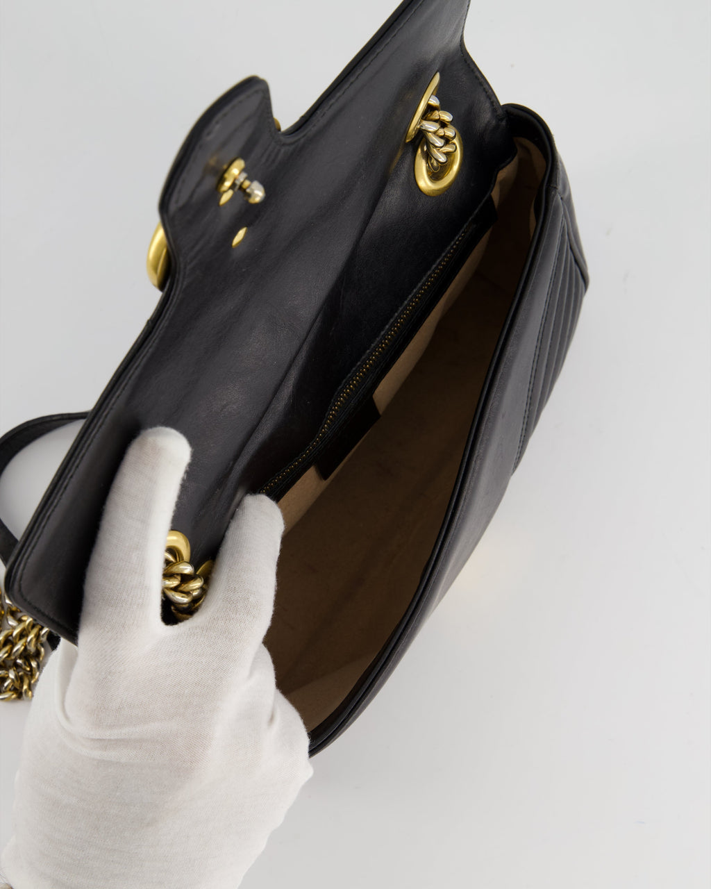 Gucci Black Small GG Marmont Shoulder Bag in Matelassé Chevron Leather