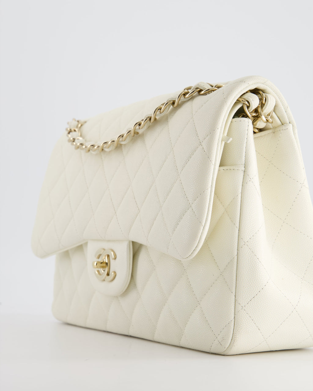 Chanel White Jumbo Classic Double Flap Bag in Shiny Caviar Leather with Champagne Gold Hardware RRP £9,240