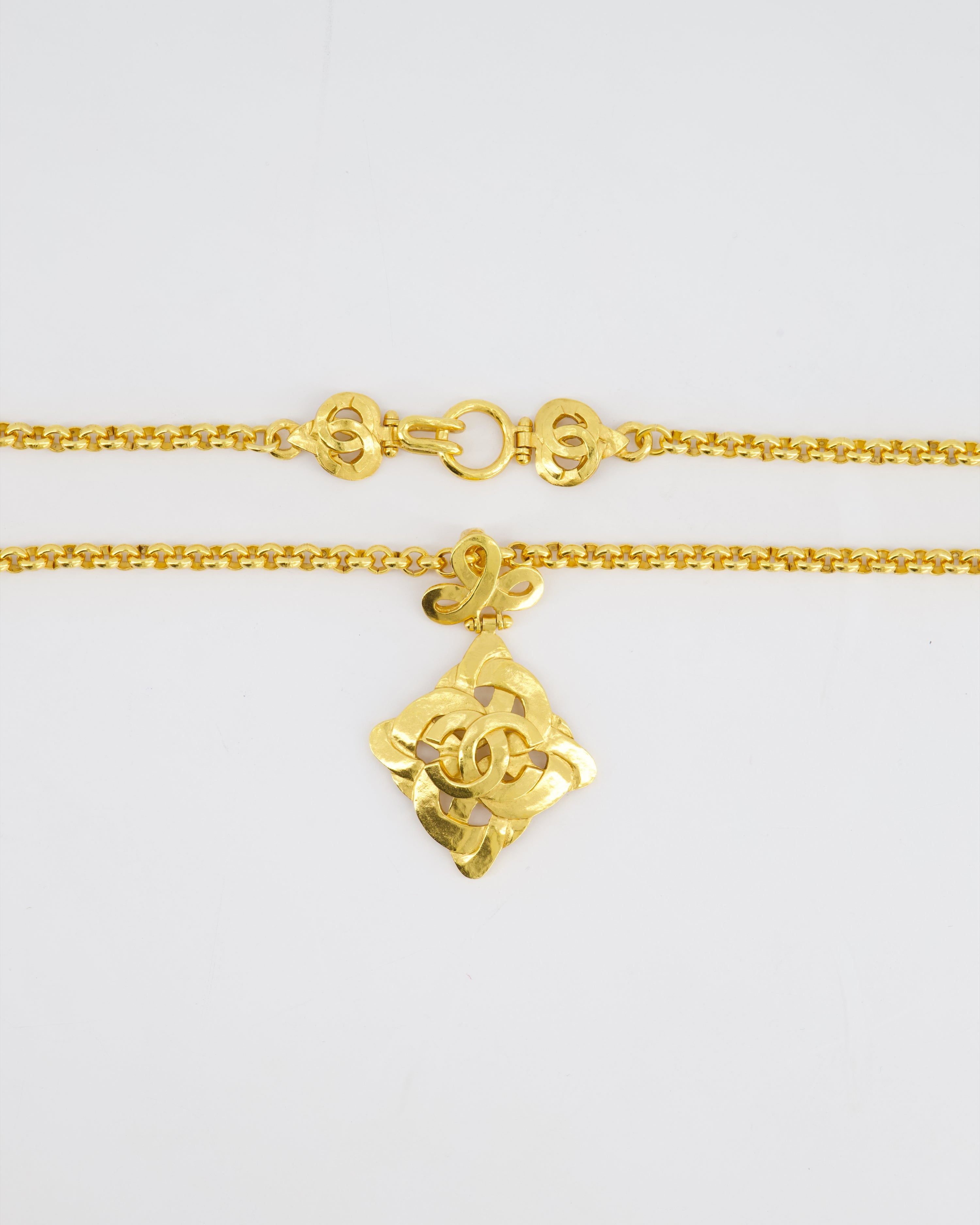 Chanel 97P Vintage Gold Pendant Necklace With CC Detail