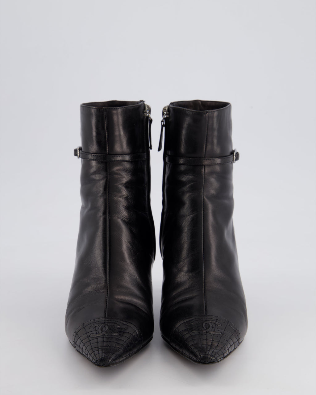 Chanel 05A Vintage Black Leather Pointed Toe Ankle Boots Size EU 36