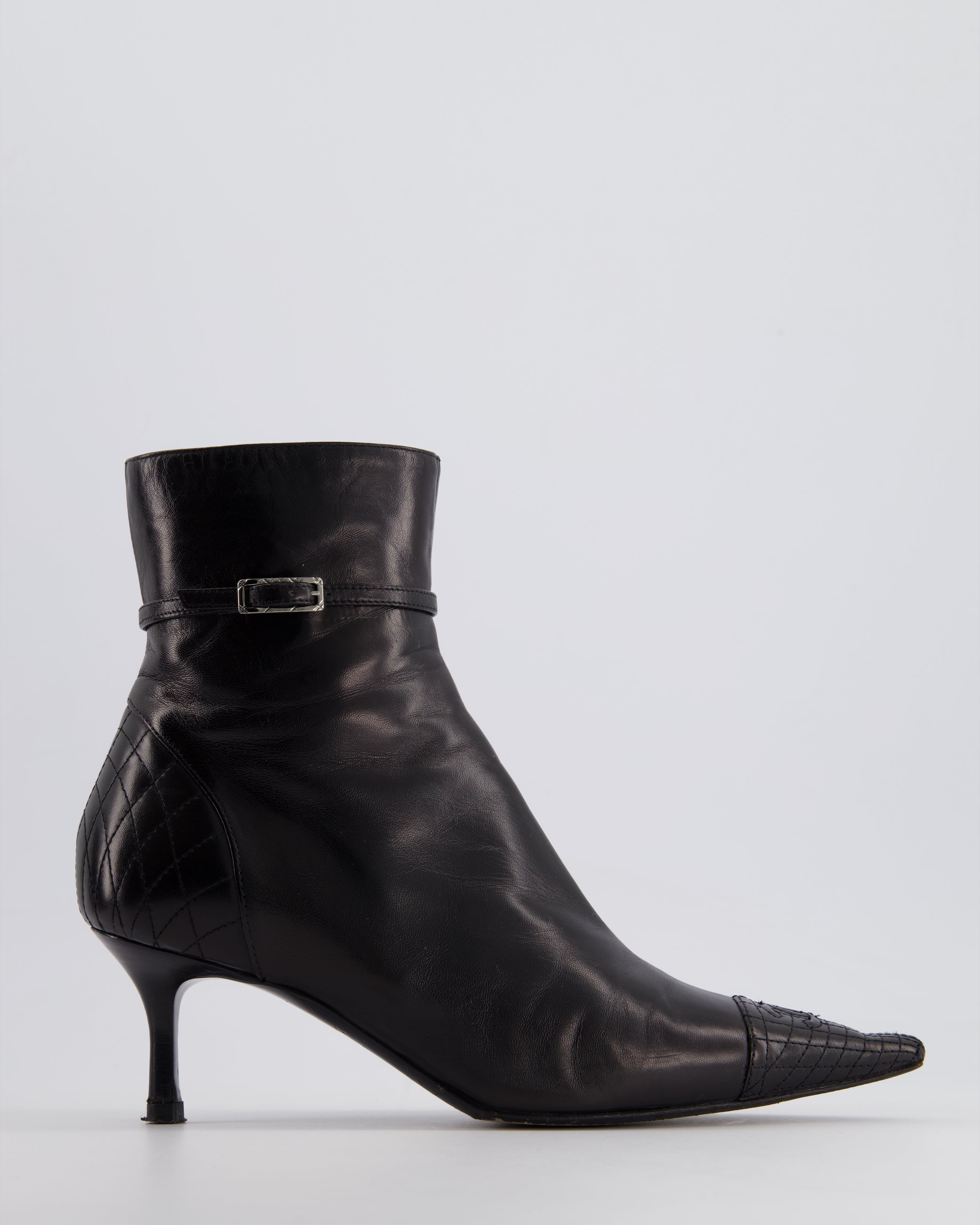 Chanel 05A Vintage Black Leather Pointed Toe Ankle Boots Size EU 36