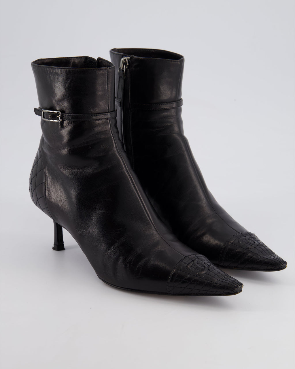 Chanel 05A Vintage Black Leather Pointed Toe Ankle Boots Size EU 36