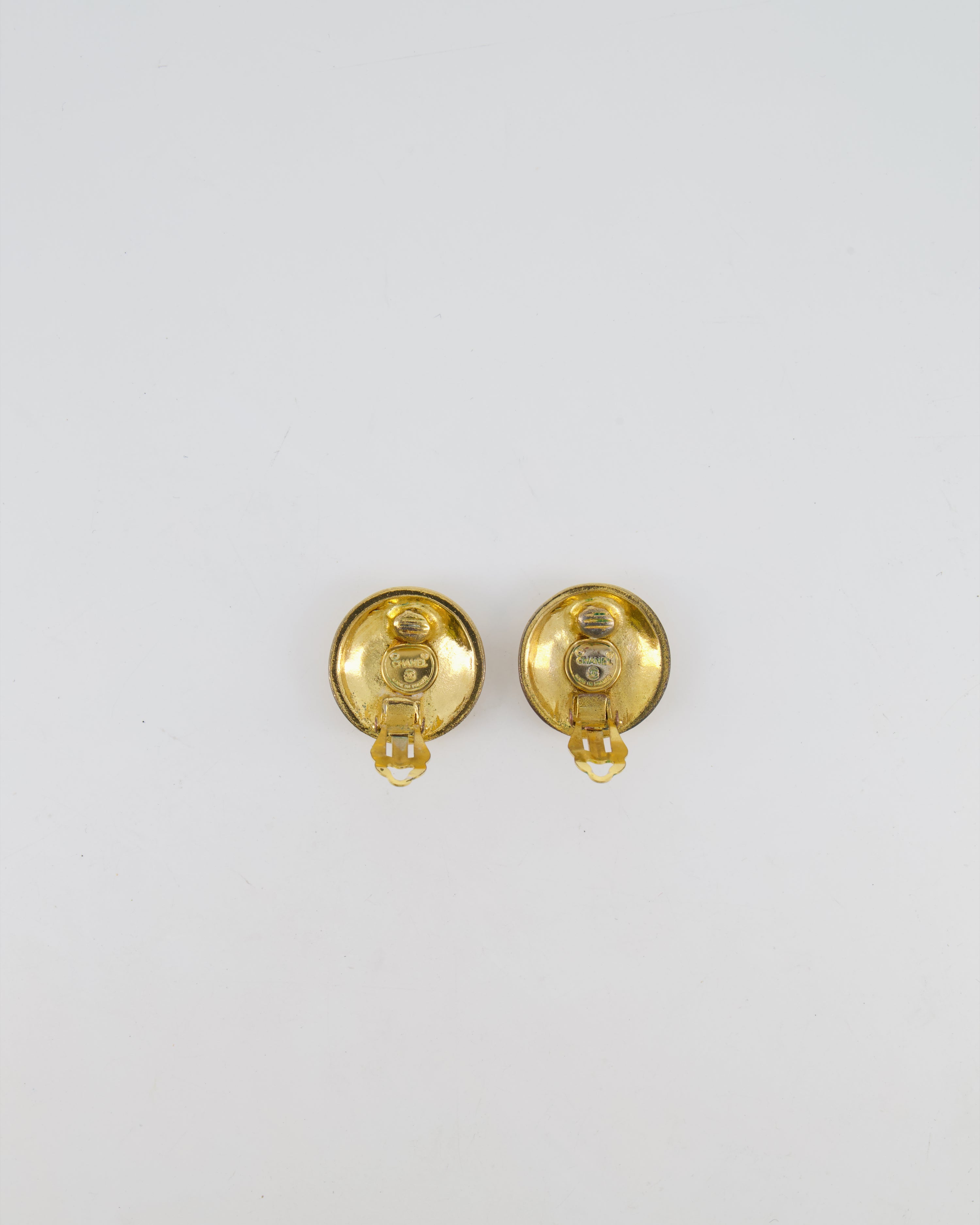 Chanel Vintage Gold Round Clip-On Earrings with CC Logos